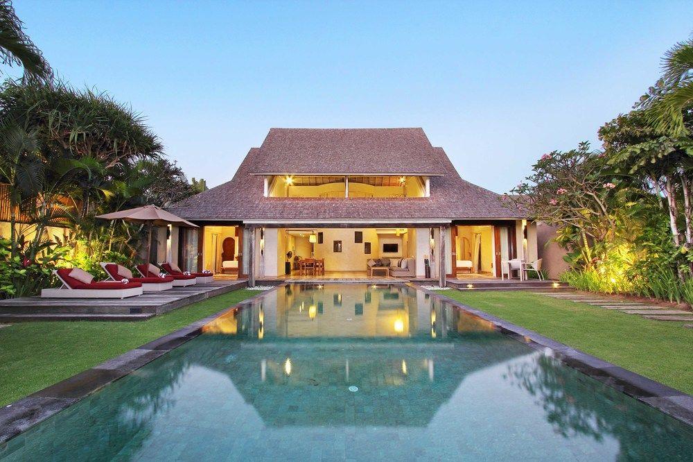 Space Villas Bali Seminyak Exterior foto